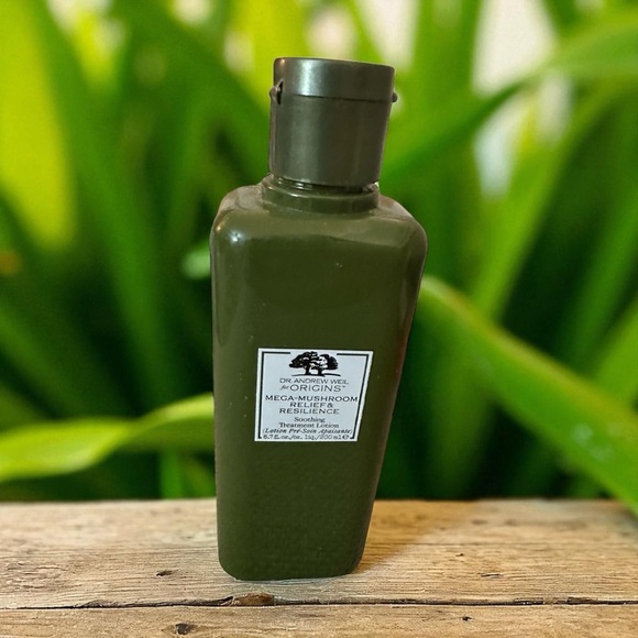 Origins Mega-Mushroom Soothing Treatment Lotion by Dr. Andrew Weil - Picture 1 of 6